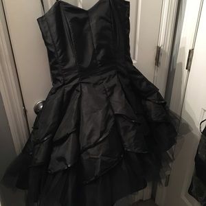 Black homecoming/poof dress size 3/4
